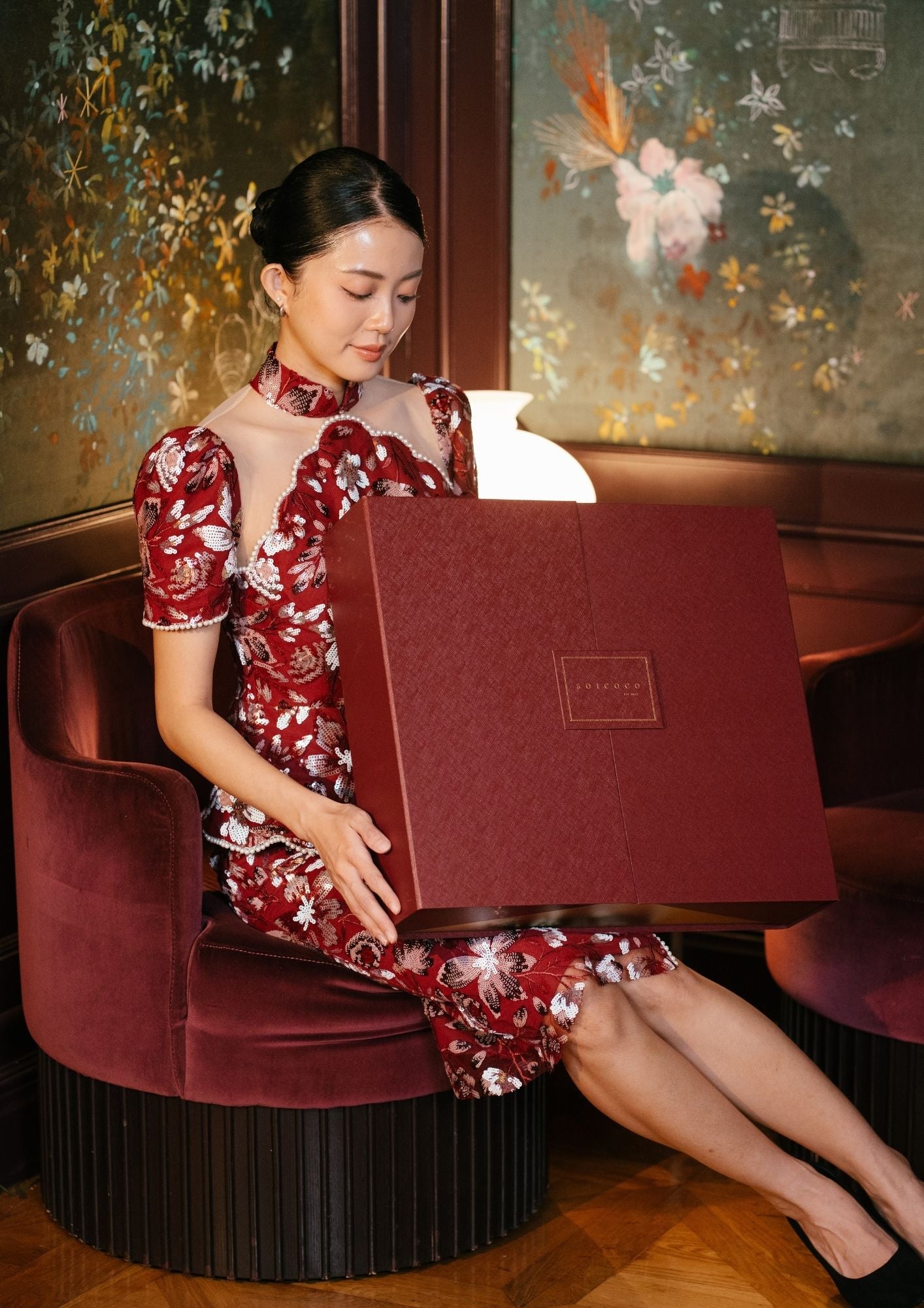 A ABUNDANCE EIGHT GIFT BOX